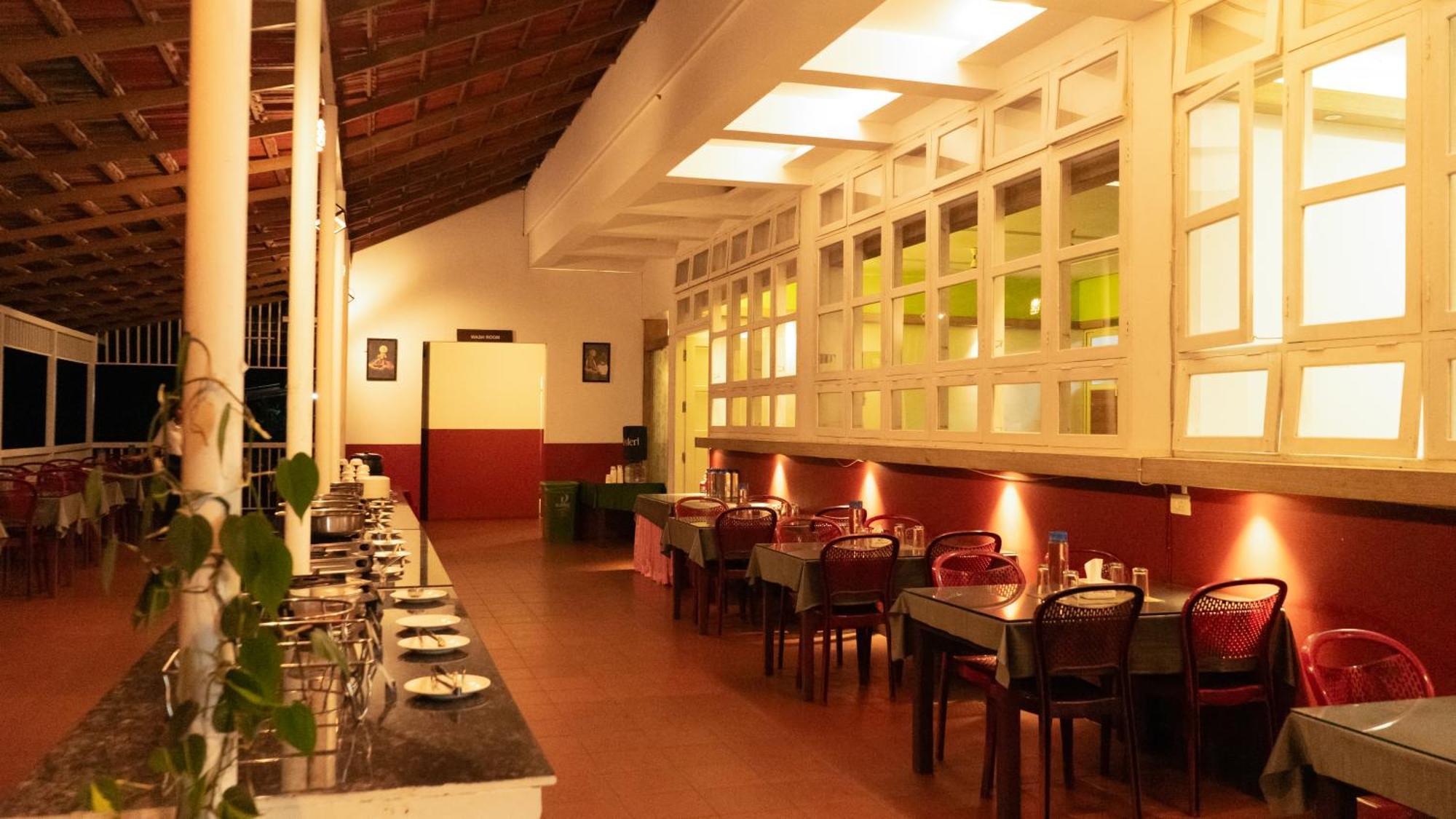 Vythiri Holiday Resort, Wayanad Εξωτερικό φωτογραφία