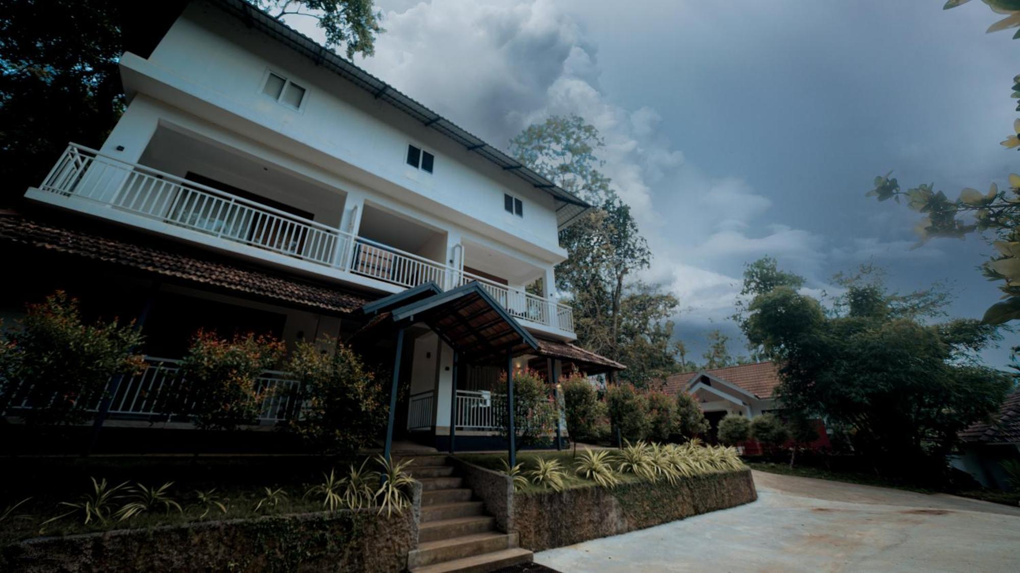 Vythiri Holiday Resort, Wayanad Εξωτερικό φωτογραφία